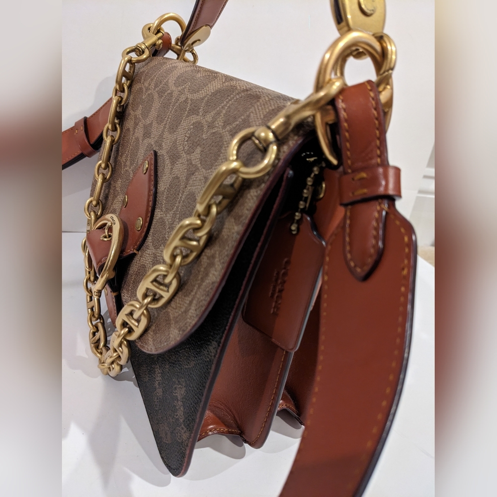 Coach Beat Shoulder Bag - Picture 6 of 9